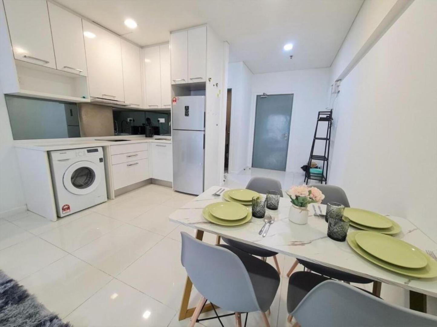 Mercu Summer Suites Klcc By Comfort Suites กัวลาลัมเปอร์ ภายนอก รูปภาพ